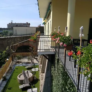 Casa Delle Ginestre Bike Aparthotel